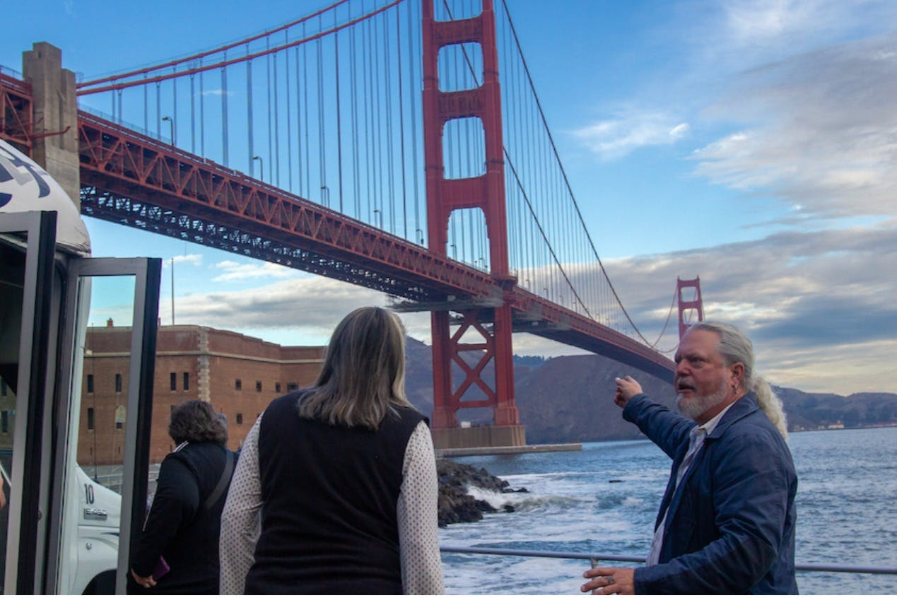 San Francisco: Guided Tour with Muir Woods & Sausalito + Transfer - Photo 1 of 3